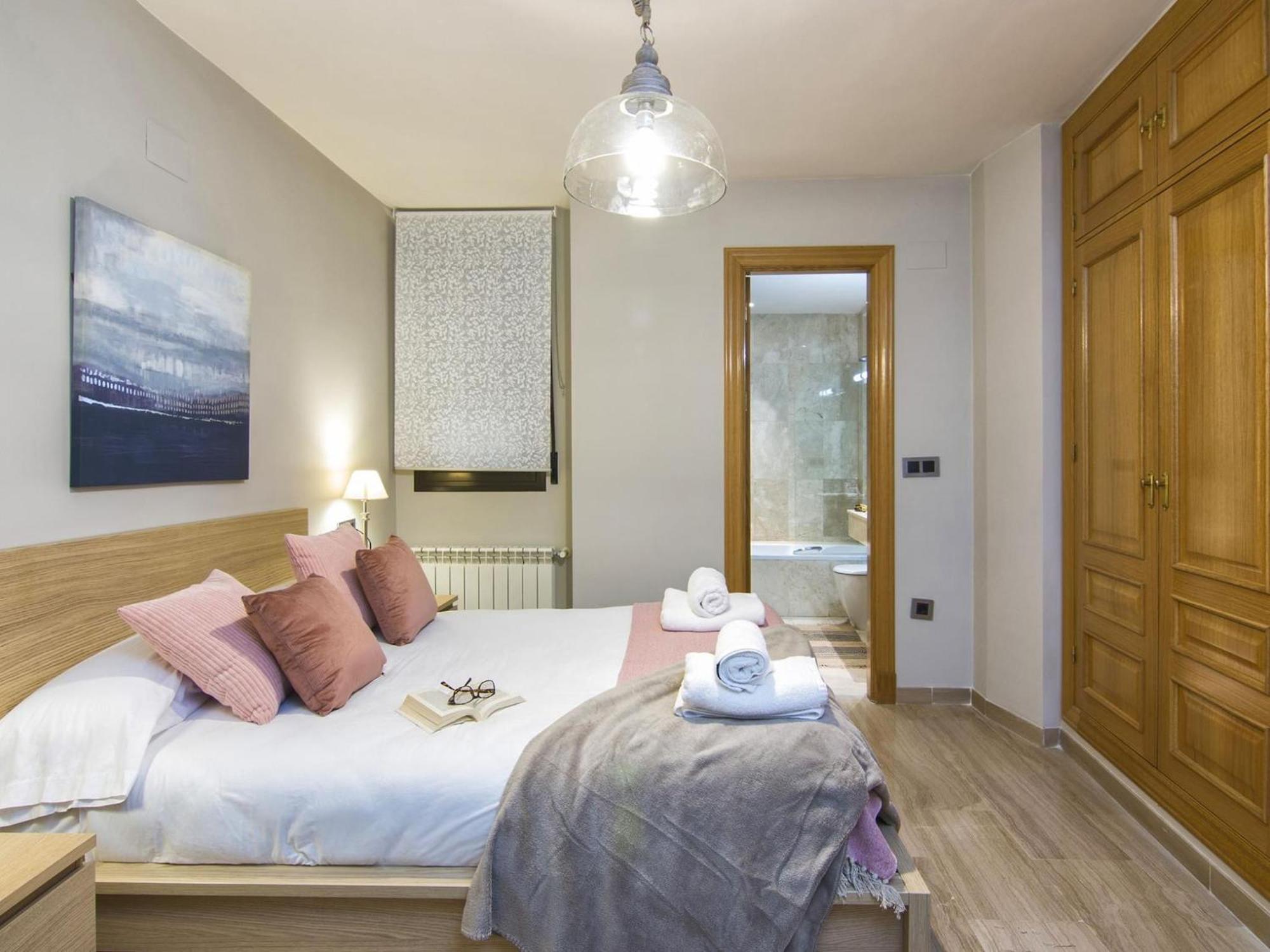 Elegant Town Hall Apartment With Views Granada Luaran gambar